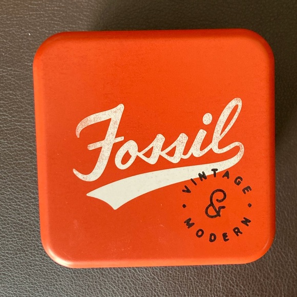 FOSSIL watch tin - Picture 2 of 4